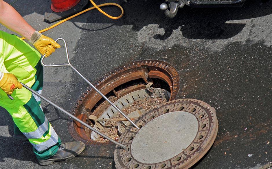 comment déboucher canalisation wc Plaisir